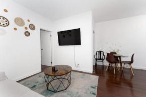 Heart of Downtown Manhattan - Stylish One Bedroom Apartment in Vibrant Union Square